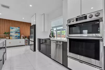 1446 Scott St, Hollywood, FL 33020 - Photo 4