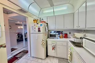 2901 NW 46th Ave, Lauderdale Lakes, FL 33313 - Photo 6
