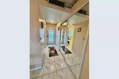 2901 NW 46th Ave #304, Lauderdale Lakes, FL 33313 - Photo 4