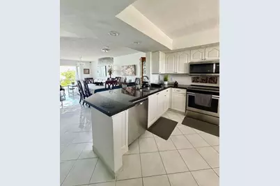 1400 SW 131st Way #407Q, Pembroke Pines, FL 33027 - Photo 10