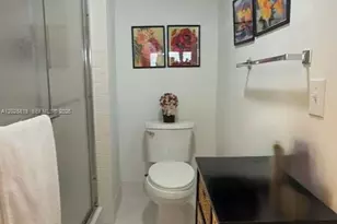 1400 SW 131st Way, Pembroke Pines, FL 33027 - Photo 20