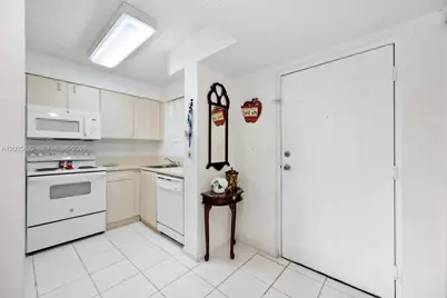 14951 SW 82nd Ln #17-403, Miami, FL 33193 - Photo 2