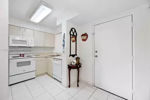 14951 SW 82nd Ln, Miami, FL 33193 - Photo 2