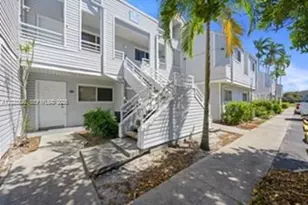 3425 NW 44th St, Oakland Park, FL 33309 - Photo 1