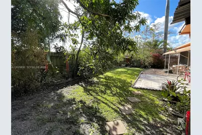 6560 NW 25th Ct, Sunrise, FL 33313 - Photo 10
