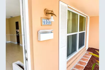 6560 NW 25th Ct, Sunrise, FL 33313 - Photo 2