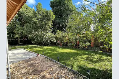 6560 NW 25th Ct, Sunrise, FL 33313 - Photo 12
