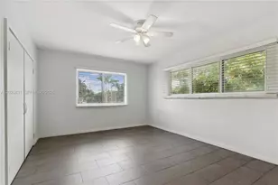 8501 Hawthorne Ave, Miami Beach, FL 33141 - Photo 6
