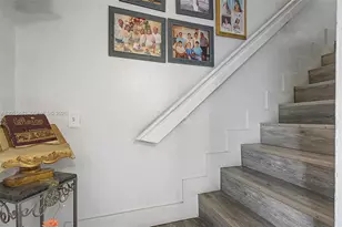 399 NW 72nd Ave, Miami, FL 33126 - Photo 8