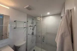 540 Brickell Key Dr, Miami, FL 33131 - Photo 20