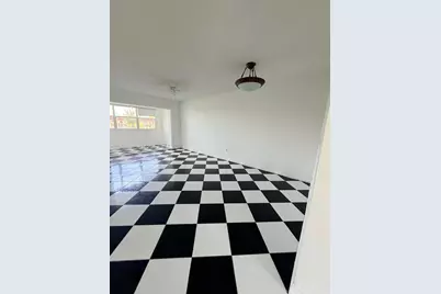 8595 Sunrise Lakes Blvd #307, Sunrise, FL 33322 - Photo 6