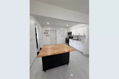1816 NW 25th Ter #0, Fort Lauderdale, FL 33311 - Photo 10