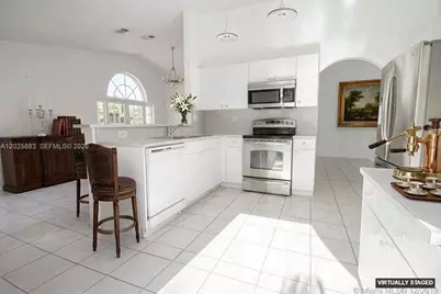 8224 SW 157th Ct, Miami, FL 33193 - Photo 2
