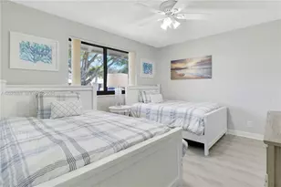 105 Club Dr, Palm Beach Gardens, FL 33418 - Photo 18