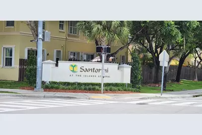 8652 NW 112th Ct, Doral, FL 33178 - Photo 1