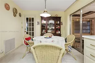 4901 NW 53rd St, Tamarac, FL 33319 - Photo 4