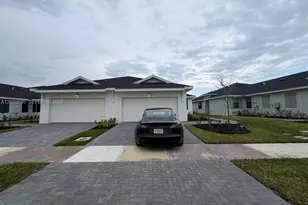 10755 NW Wilgrove Lane, Port Saint Lucie, FL 34987 - Photo 1