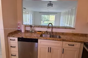 6101 N Falls Cir Dr, Lauderhill, FL 33319 - Photo 4