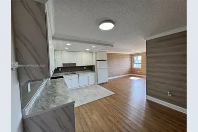 1121 SW 122nd Ave #412-2, Miami, FL 33184 - Photo 2
