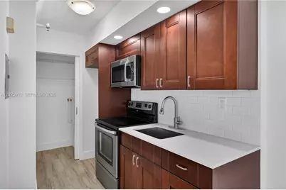 1255 Collins Ave #504, Miami Beach, FL 33139 - Photo 10