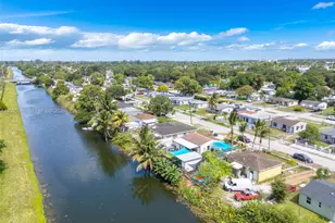 2365 NW 155th St, Miami Gardens, FL 33054 - Photo 28