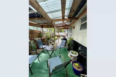 1874 NW 19th St, Miami, FL 33125 - Photo 12
