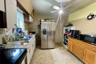 1874 NW 19th St, Miami, FL 33125 - Photo 16