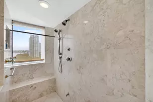 2600 Island Blvd, Aventura, FL 33160 - Photo 32