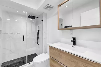 100 Bayview Dr #503, Sunny Isles Beach, FL 33160 - Photo 14