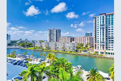 100 Bayview Dr #503, Sunny Isles Beach, FL 33160 - Photo 28
