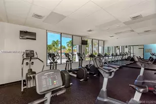 100 Bayview Dr, Sunny Isles Beach, FL 33160 - Photo 32