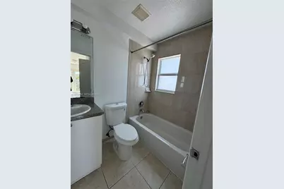 718 NE 4th Ct #718, Hallandale Beach, FL 33009 - Photo 2