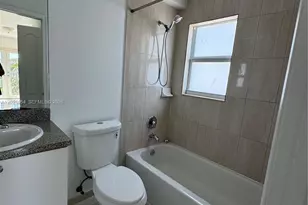 718 NE 4th Ct., Hallandale Beach, FL 33009 - Photo 2