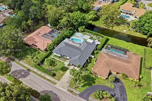 9935 Ramblewood Dr, Coral Springs, FL 33071 - Photo 42