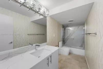 10275 Collins Ave #507, Bal Harbour, FL 33154 - Photo 6