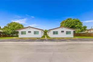 1927/1929 Roosevelt St, Hollywood, FL 33020 - Photo 1