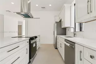 1521 SW 40th Terrace, Fort Lauderdale, FL 33317 - Photo 8