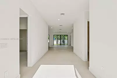 1521 SW 40th Ter, Fort Lauderdale, FL 33317 - Photo 4
