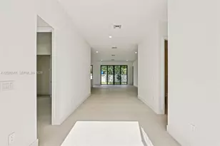 1521 SW 40th Terrace, Fort Lauderdale, FL 33317 - Photo 4