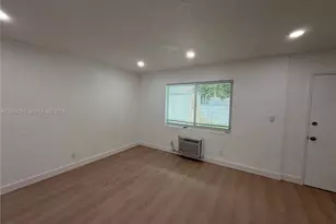 1927/1929 Roosevelt St, Hollywood, FL 33020 - Photo 10