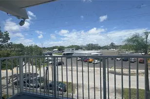 12890 NE 8th Ave, North Miami, FL 33161 - Photo 14