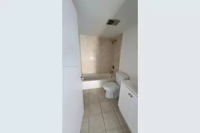6995 NW 186th St #E301, Hialeah, FL 33015 - Photo 10