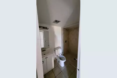 6995 NW 186th St #E301, Hialeah, FL 33015 - Photo 8