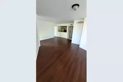 6995 NW 186th St #E301, Hialeah, FL 33015 - Photo 12