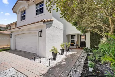 11953 Donlin Dr, Wellington, FL 33414 - Photo 4