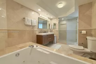 16400 Collins Ave, Sunny Isles Beach, FL 33160 - Photo 36