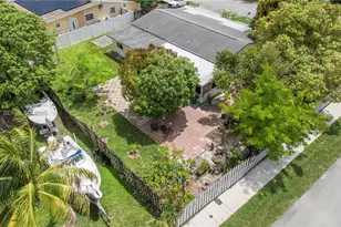 1611 SW 67th Ave, North Lauderdale, FL 33068 - Photo 36