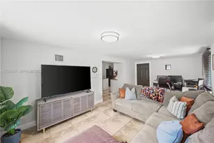 1611 SW 67th Ave, North Lauderdale, FL 33068 - Photo 14