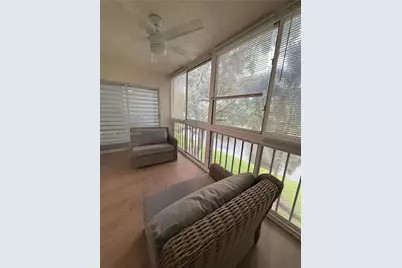 7350 Kinghurst Dr #305, Delray Beach, FL 33446 - Photo 10
