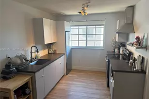 12015 SW 14th St, Miami, FL 33184 - Photo 12